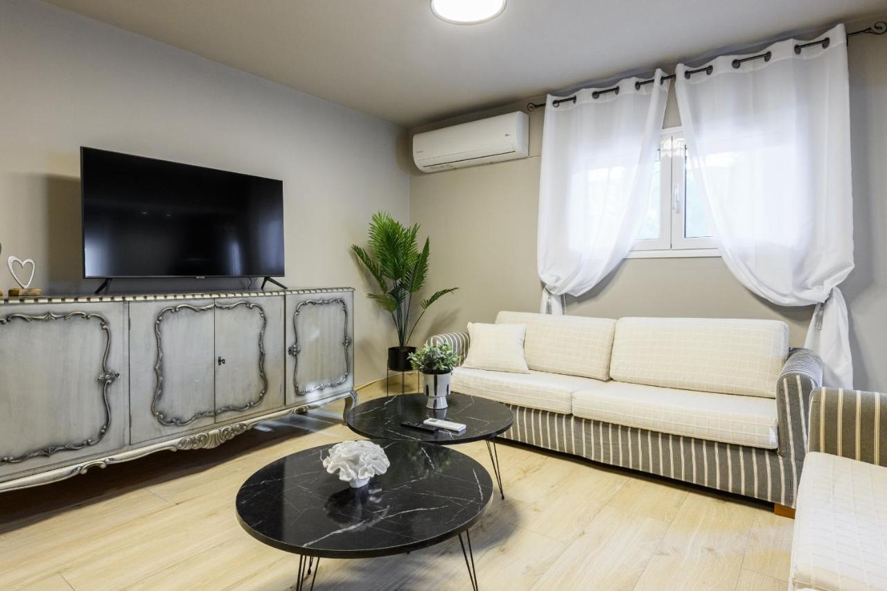 Louloudis Apartments Complex Ліменас Екстер'єр фото